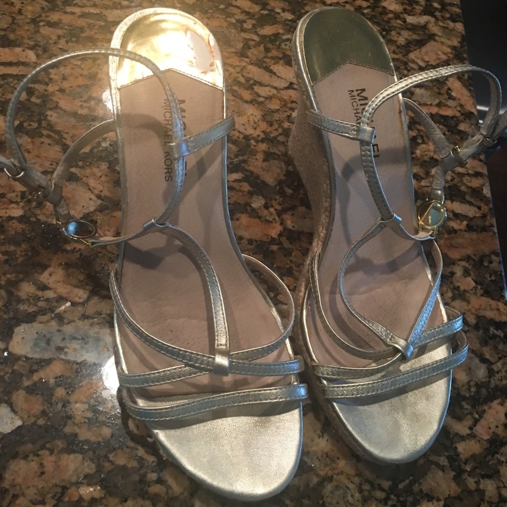 Michael Kors size 8.5 Gold espadrilles wedges